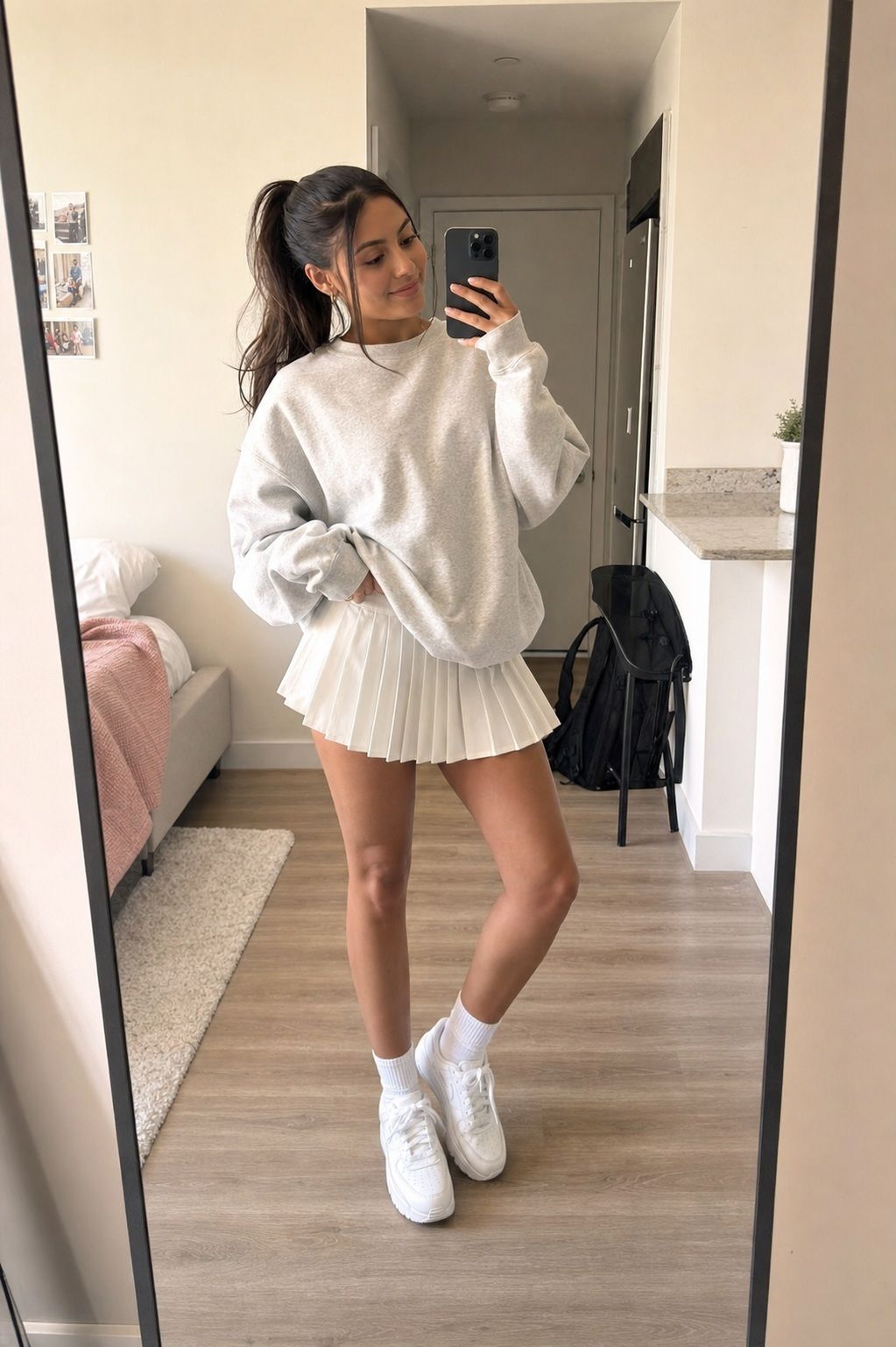 Pleated Mini Skirt with Sweatshirt small apartment idea for Top 20 Best College Back to School Outfits for Every Day on Campus.