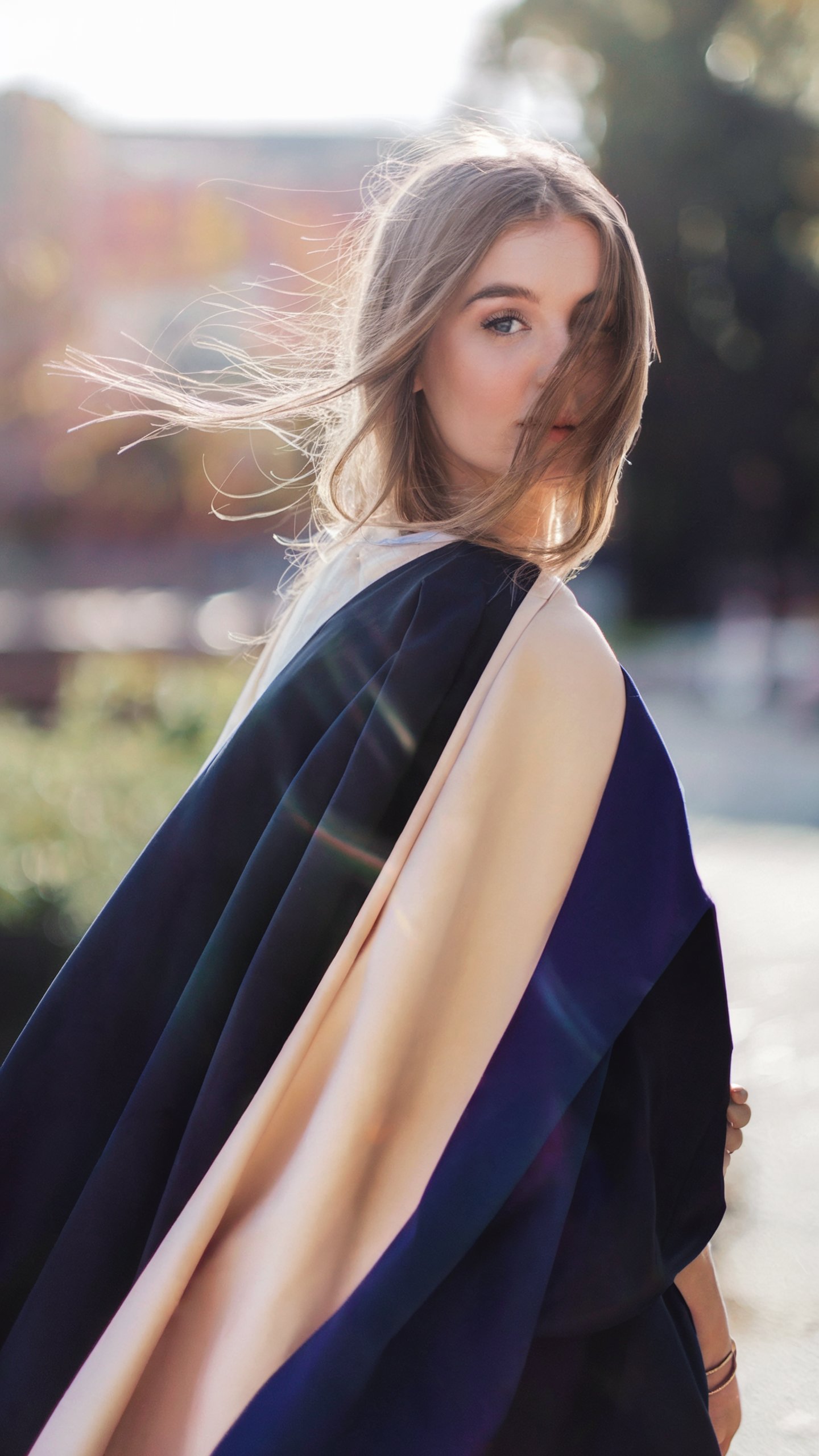 Capture your special day with these 10 creative graduation shoot ideas. From cap tosses to confetti celebrations, these ideas will make your photos unforgettable.