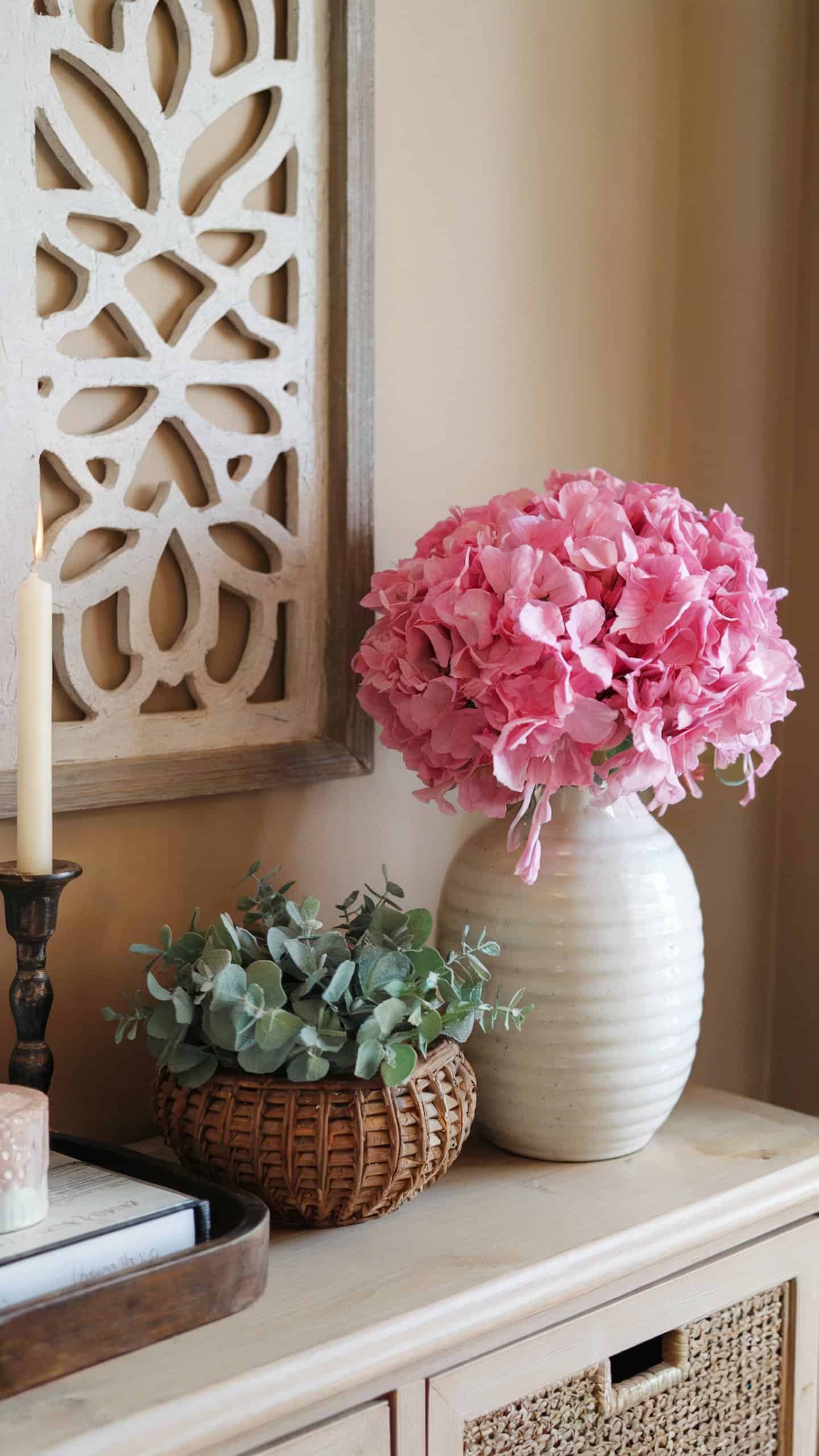 How to Style Fresh Entry Table Summer Decor - 2026