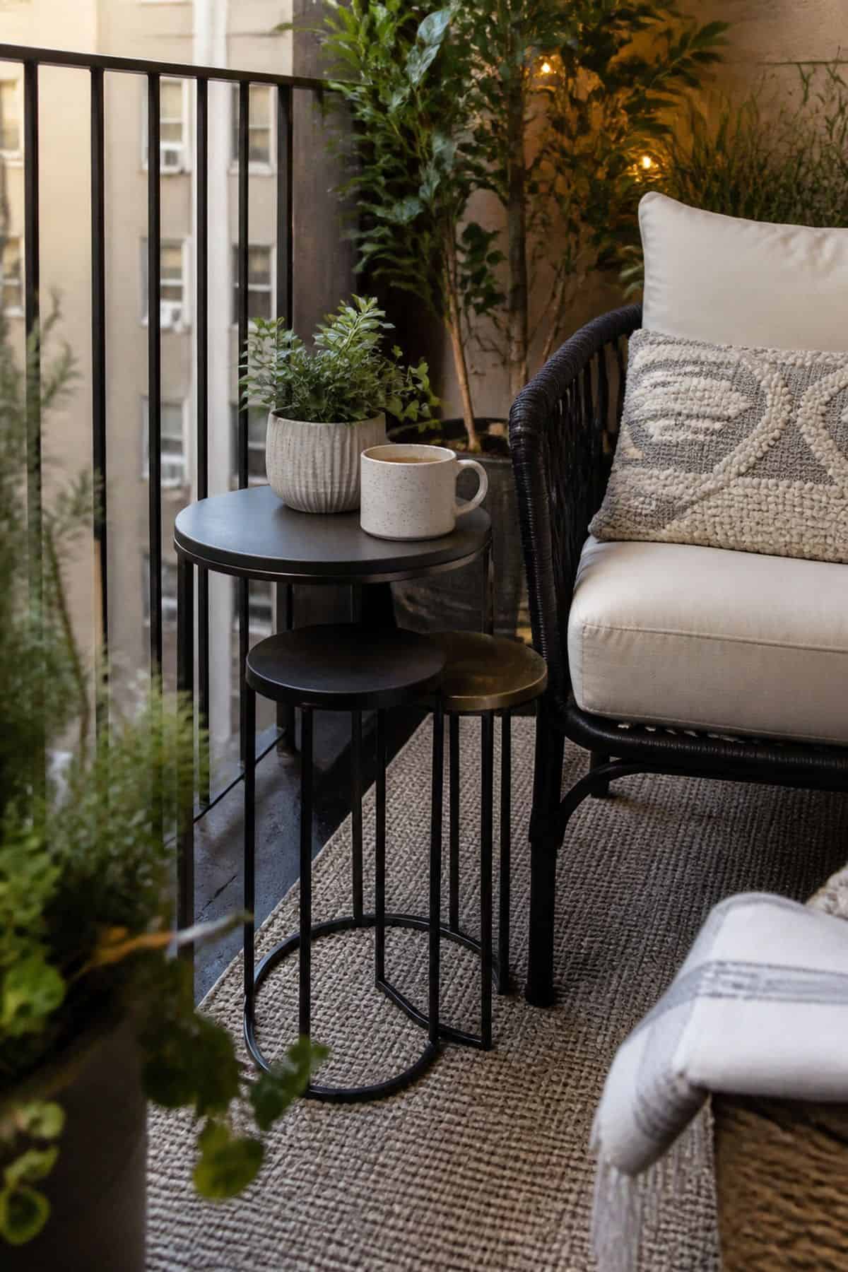 Small outdoor patio idea with use narrow side tables or nesting tables